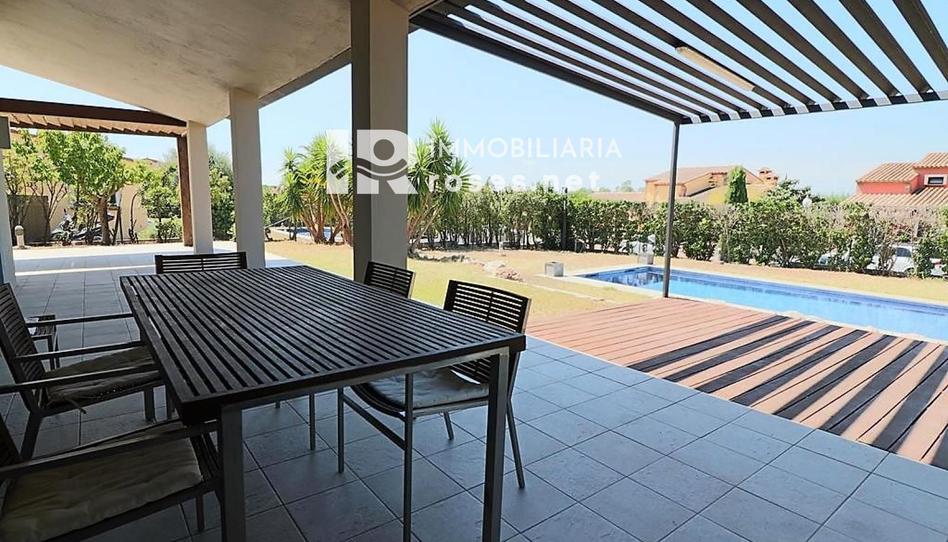 Foto 1 de Casa o xalet en venda a Mig, Peralada, Girona