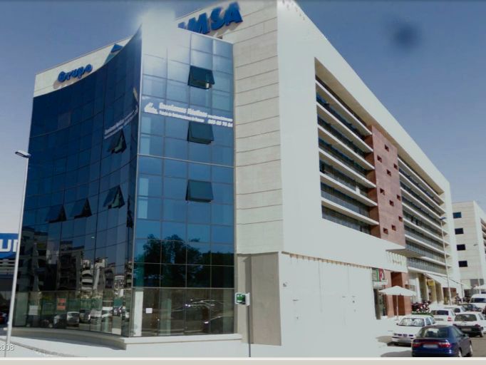 Vista exterior de Garatge de lloguer en Mairena del Aljarafe amb Alarma