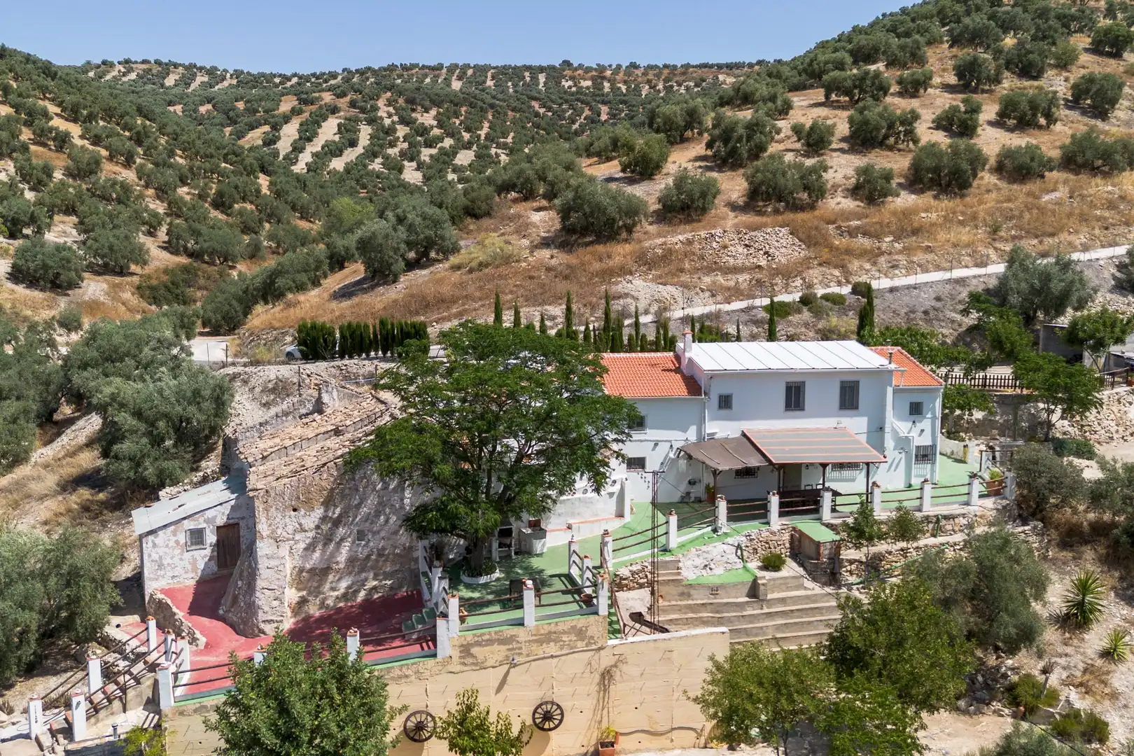 Vista exterior de Finca rústica en venda en Cuevas de San Marcos amb Calefacció, Jardí privat i Terrassa