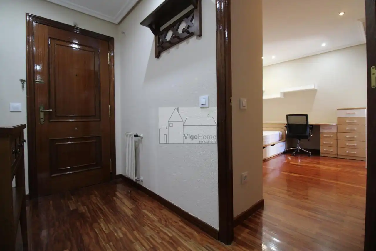 Flat for rent in Vigo   with Heating, Parquet flooring and Storage room