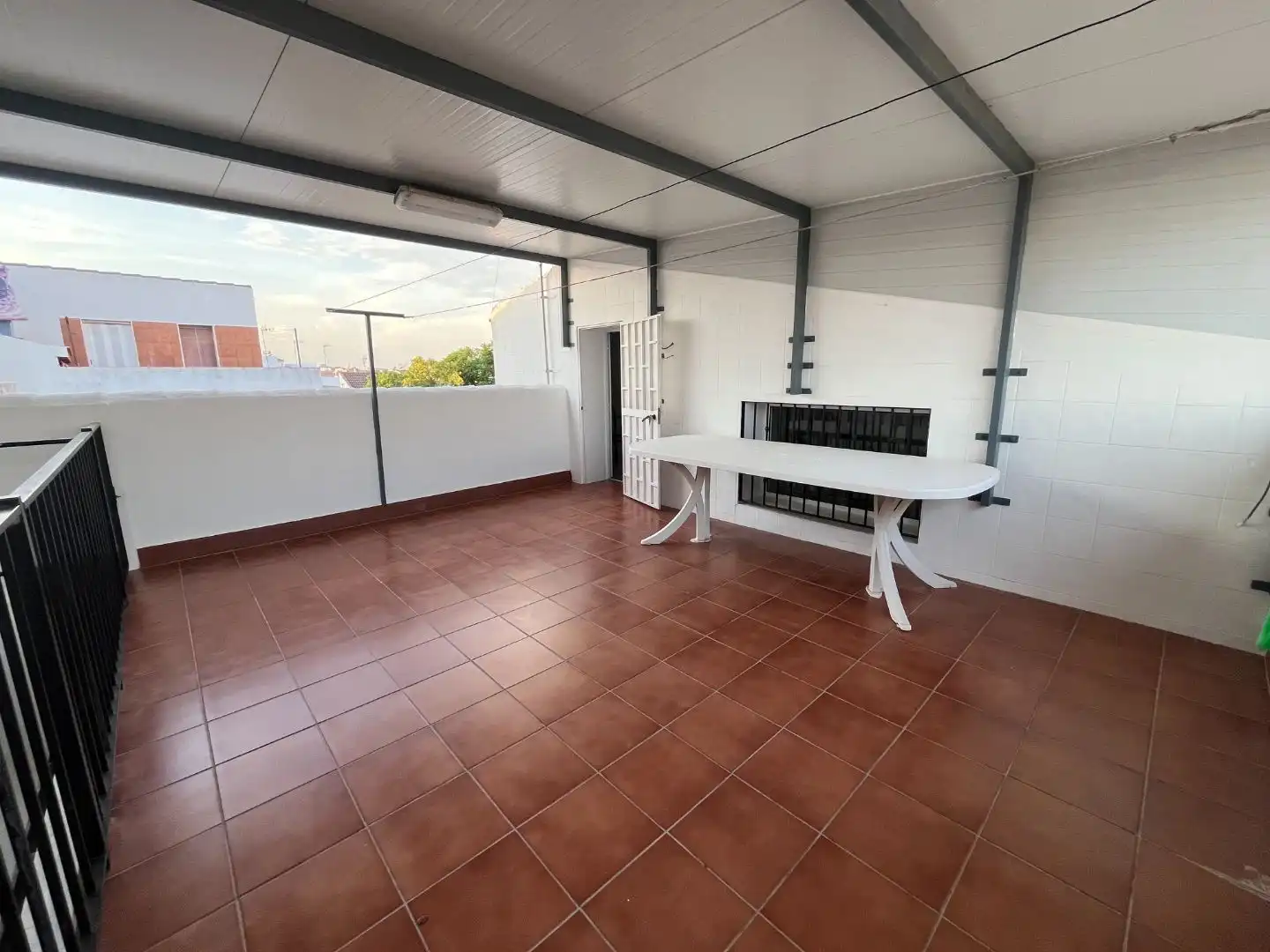Terrassa de Casa o xalet en venda en La Luisiana amb Aire condicionat, Terrassa i Balcó