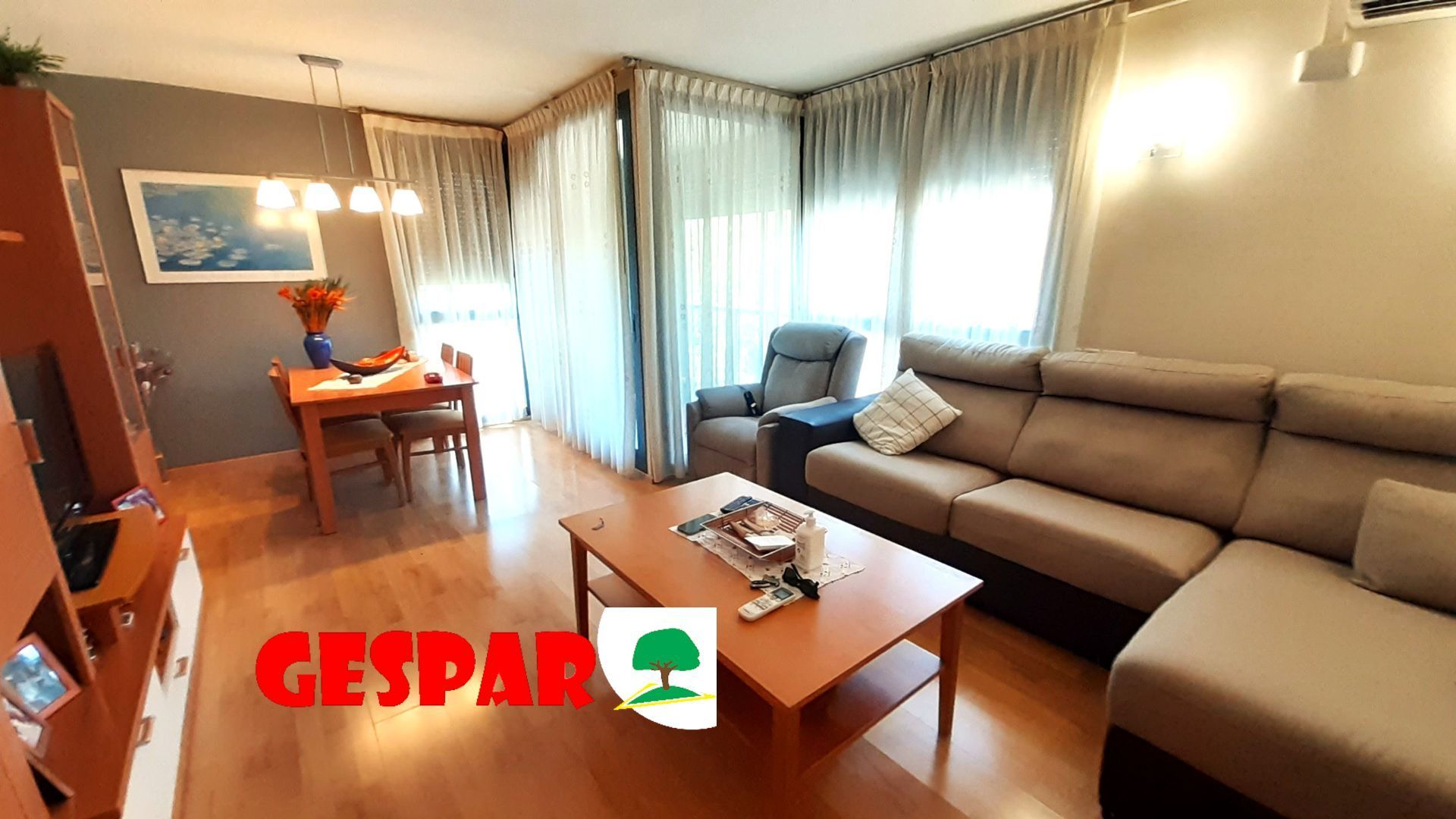 Living room of Flat for sale in Parets del Vallès  with Air Conditioner and Heating