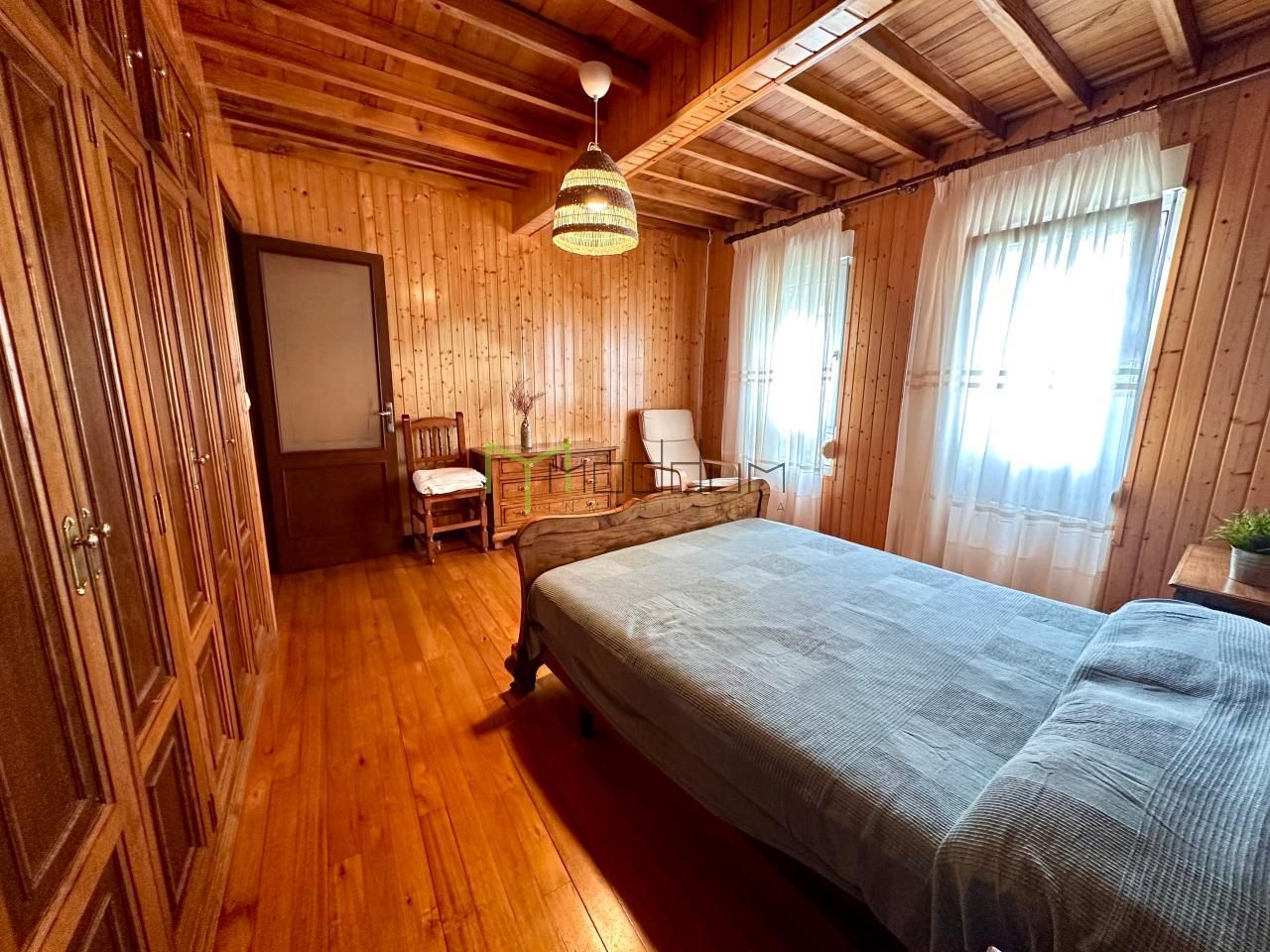 Dormitori de Casa o xalet en venda en Muros amb Traster i Moblat