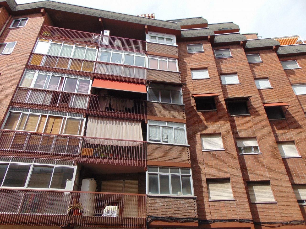 Vista exterior de Local en venda en Valladolid Capital