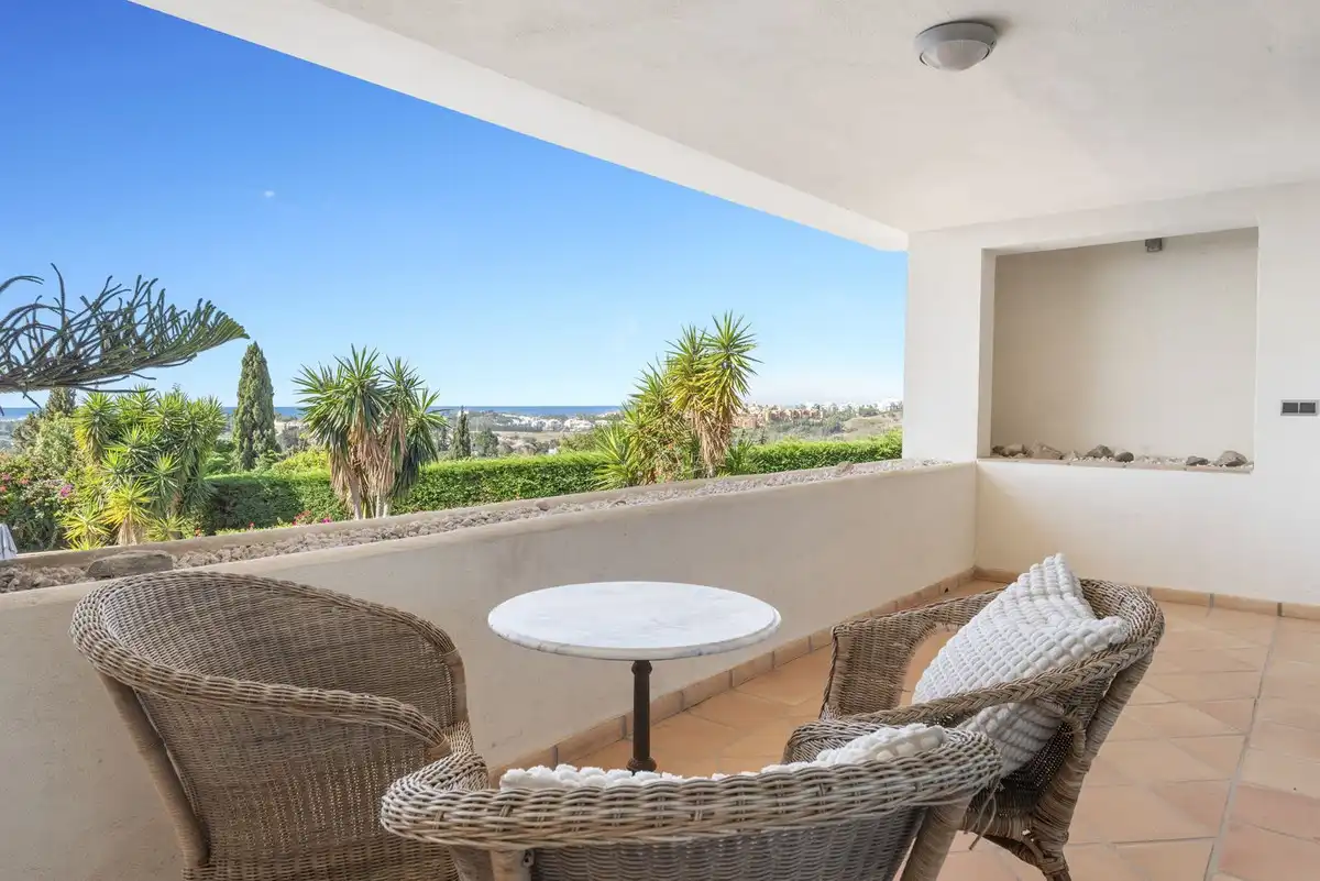 Terrassa de Casa o xalet en venda en Benahavís amb Aire condicionat, Jardí privat i Terrassa