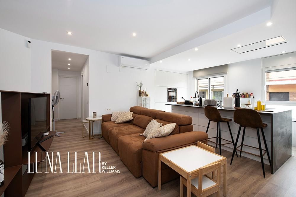 Living room of Single-family semi-detached for sale in Gavà  with Air Conditioner, Terrace and Storage room