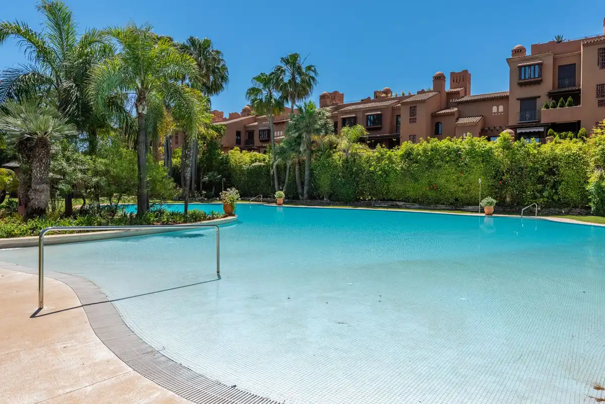 Piscina de Piso en venta en Marbella con Aire acondicionado y Trastero