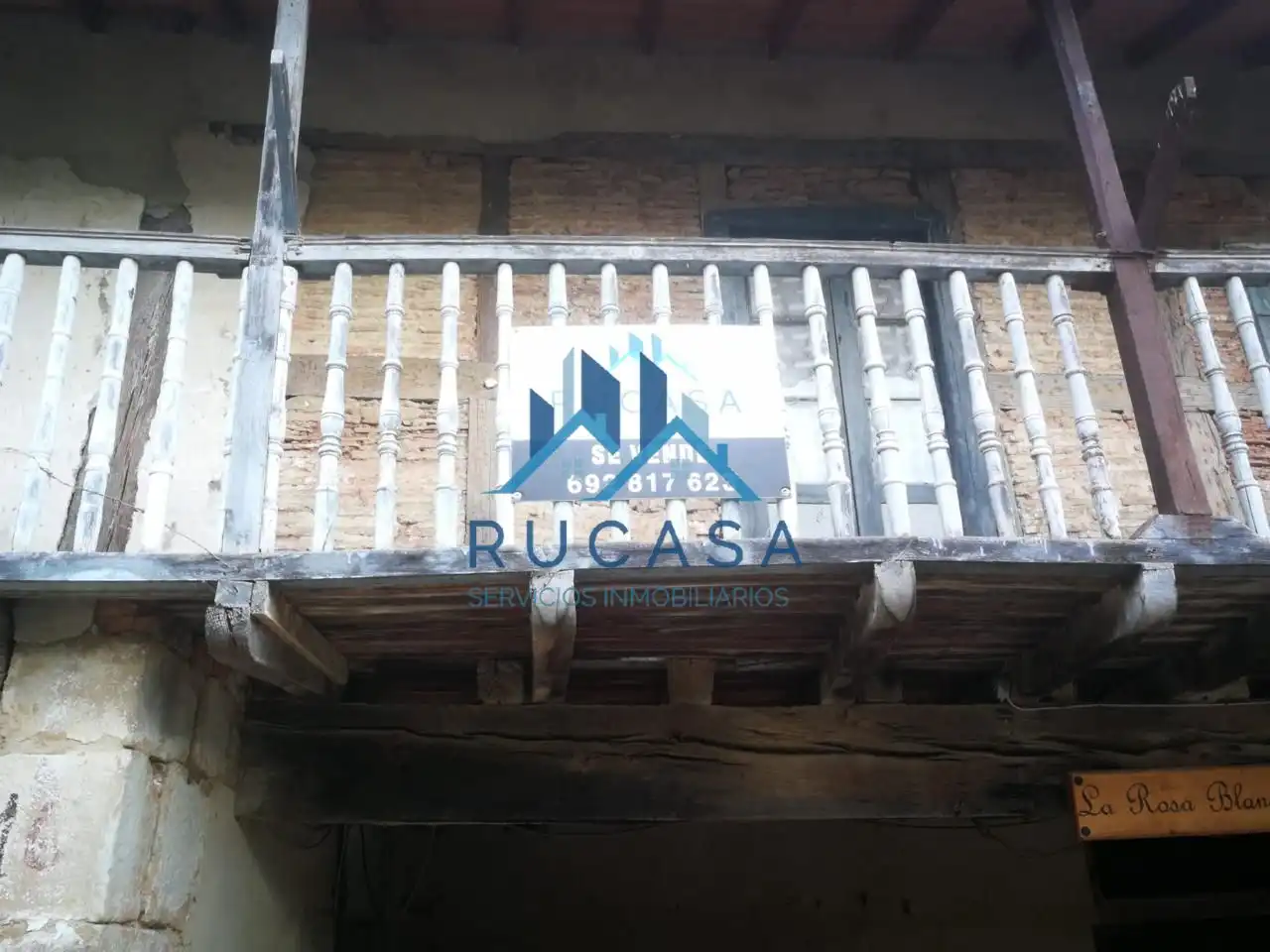 Casa adosada en venta en Barrio Villasuso, Cieza (Cantabria)