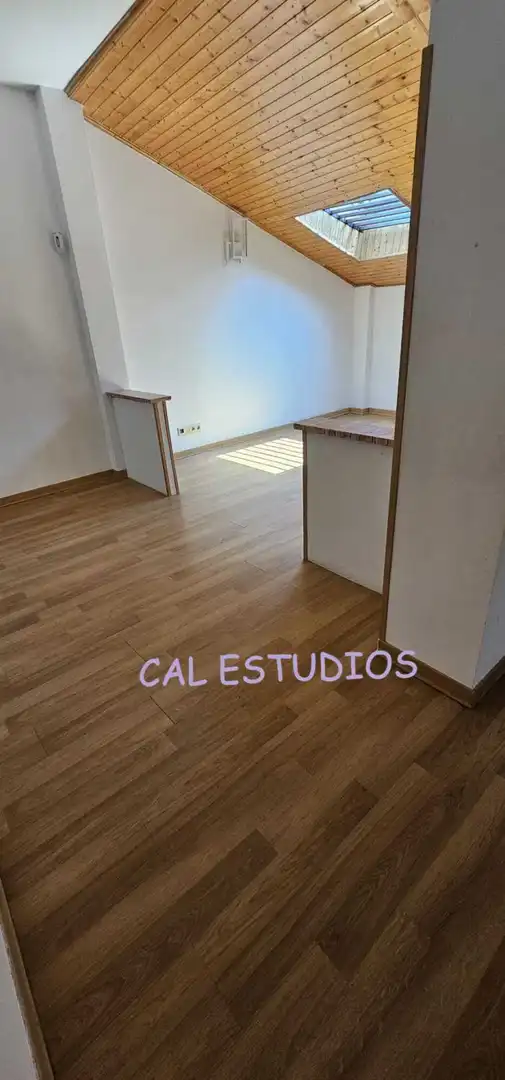 Exterior view of Flat for sale in Torrelaguna  with Air Conditioner and Storage room