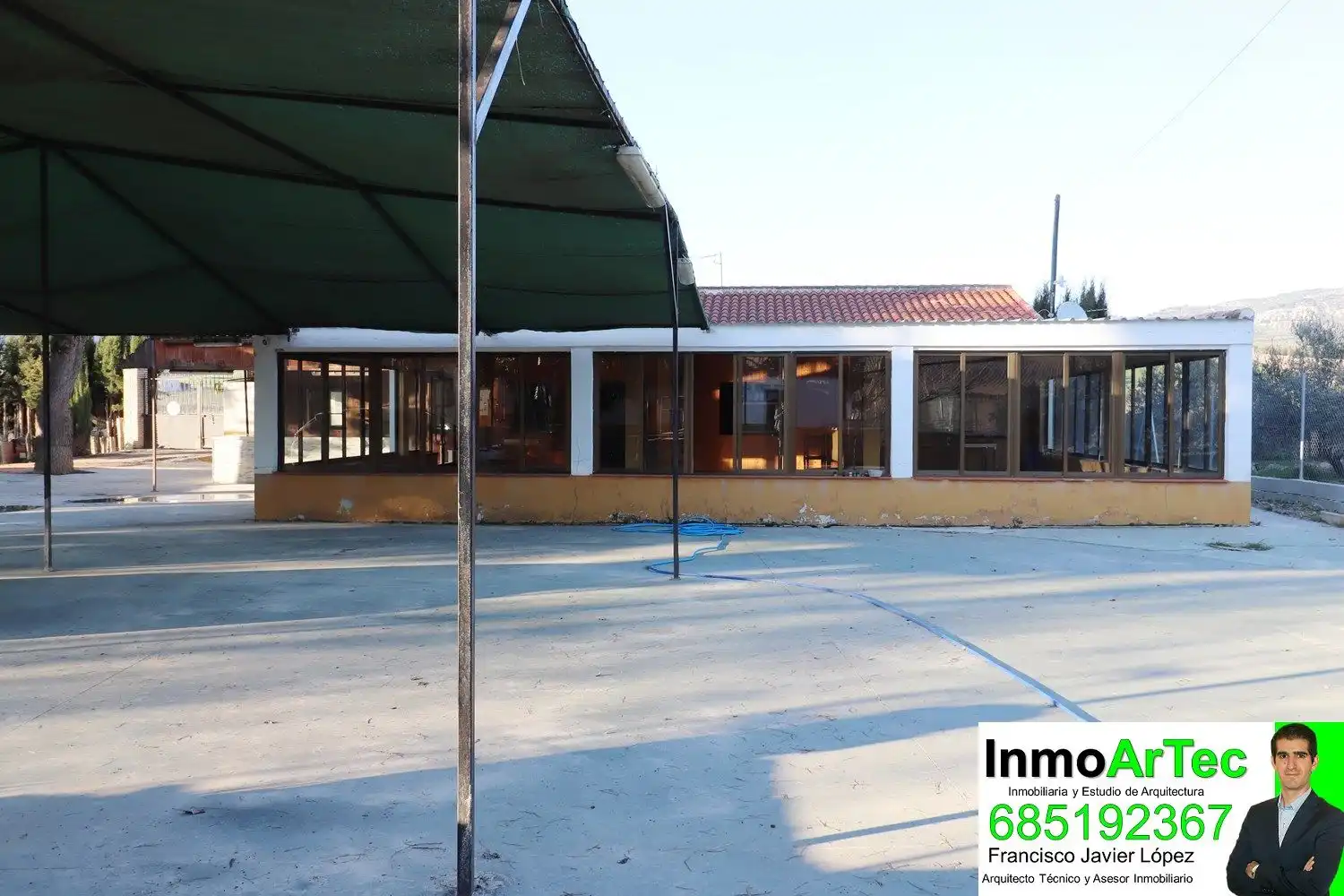 Finca rústica en venda en Montefrío amb Jardí privat, Traster i Piscina