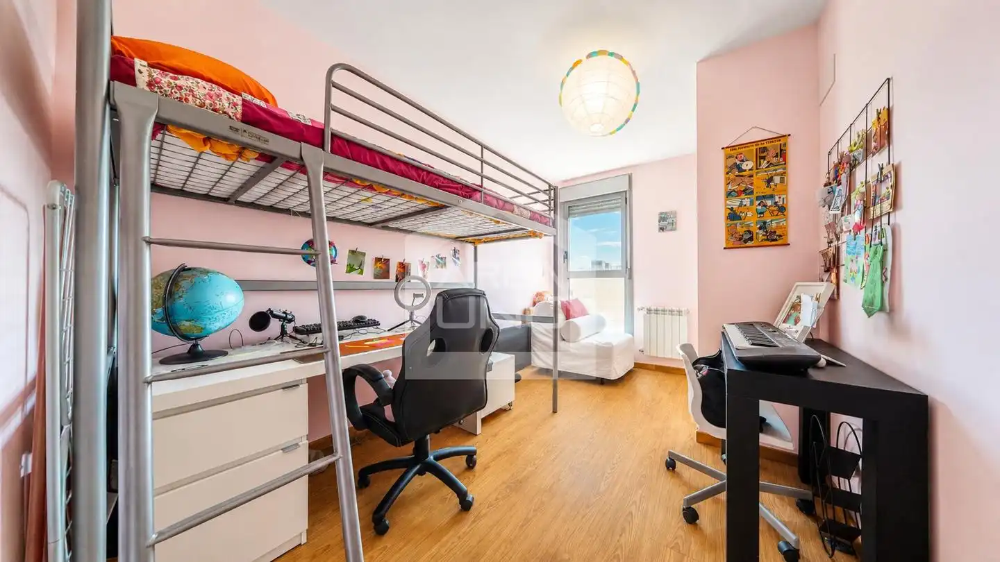 Bedroom of Flat for rent in Fuenlabrada  with Air Conditioner, Heating and Storage room