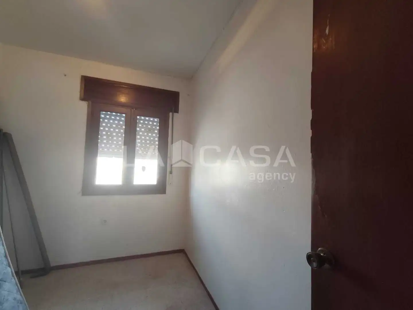 Maison mitoyenne avec jardin à vendre à Los Barrios, imagen 3