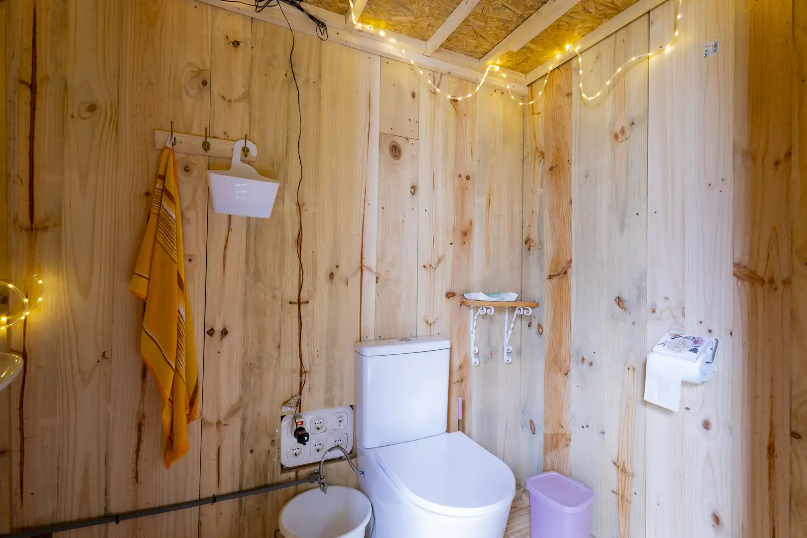 Bathroom of Houses for sale in Los Realejos  with Private garden, Terrace and Storage room