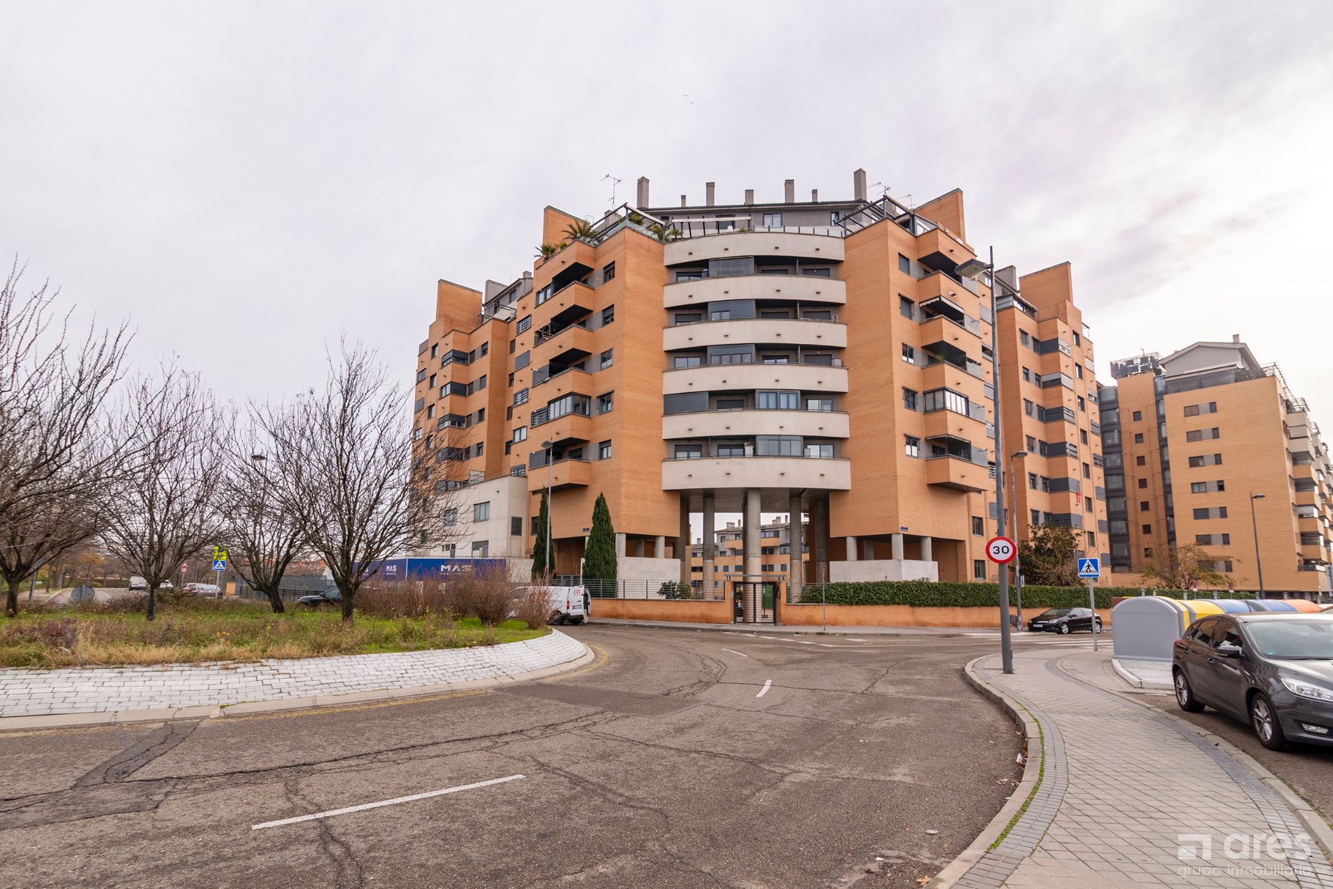 Exterior view of Flat for sale in Alcorcón  with Air Conditioner, Heating and Terrace