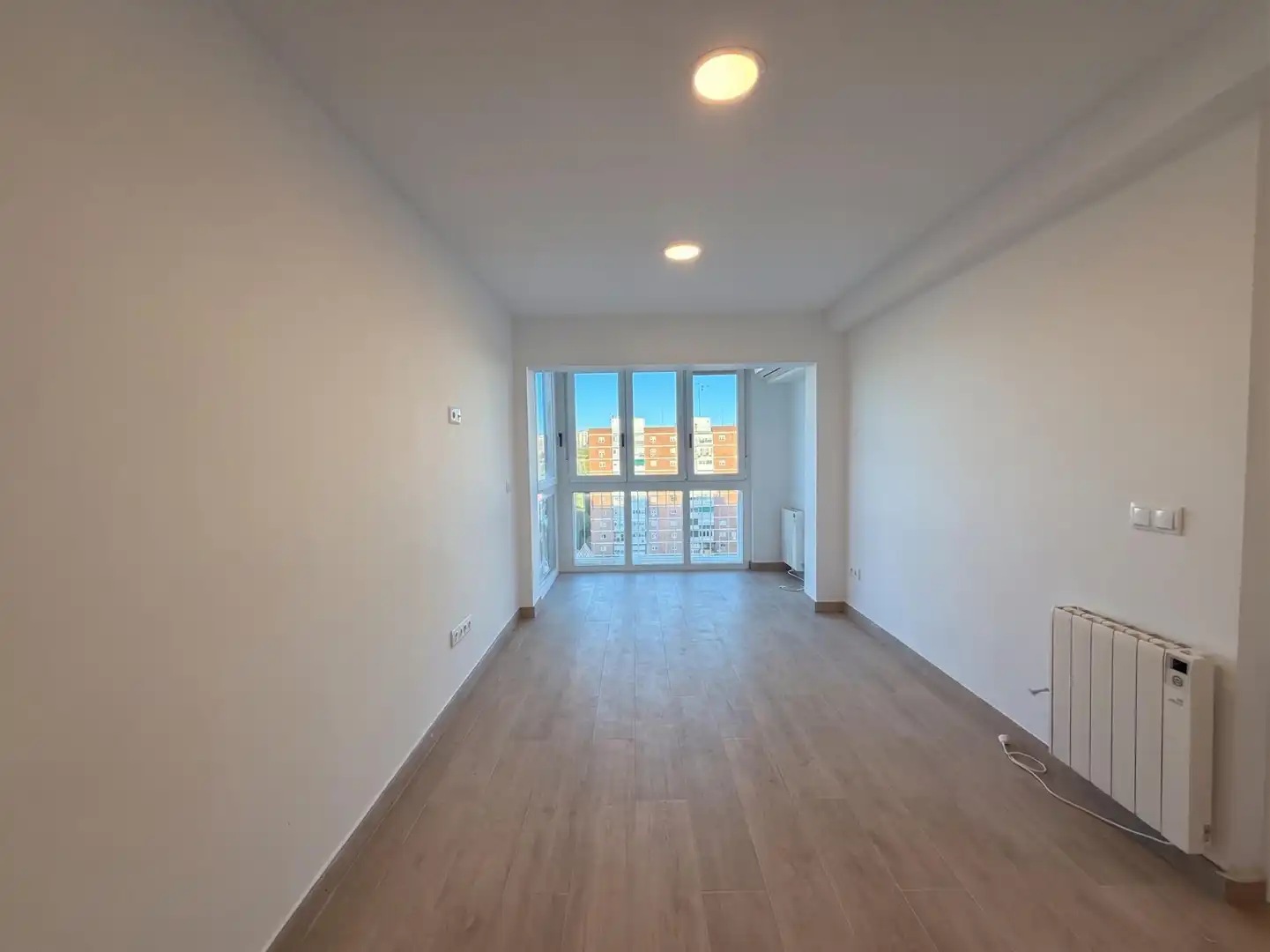 Wohnzimmer von Wohnung zur Miete in Fuencarral - El Pardo