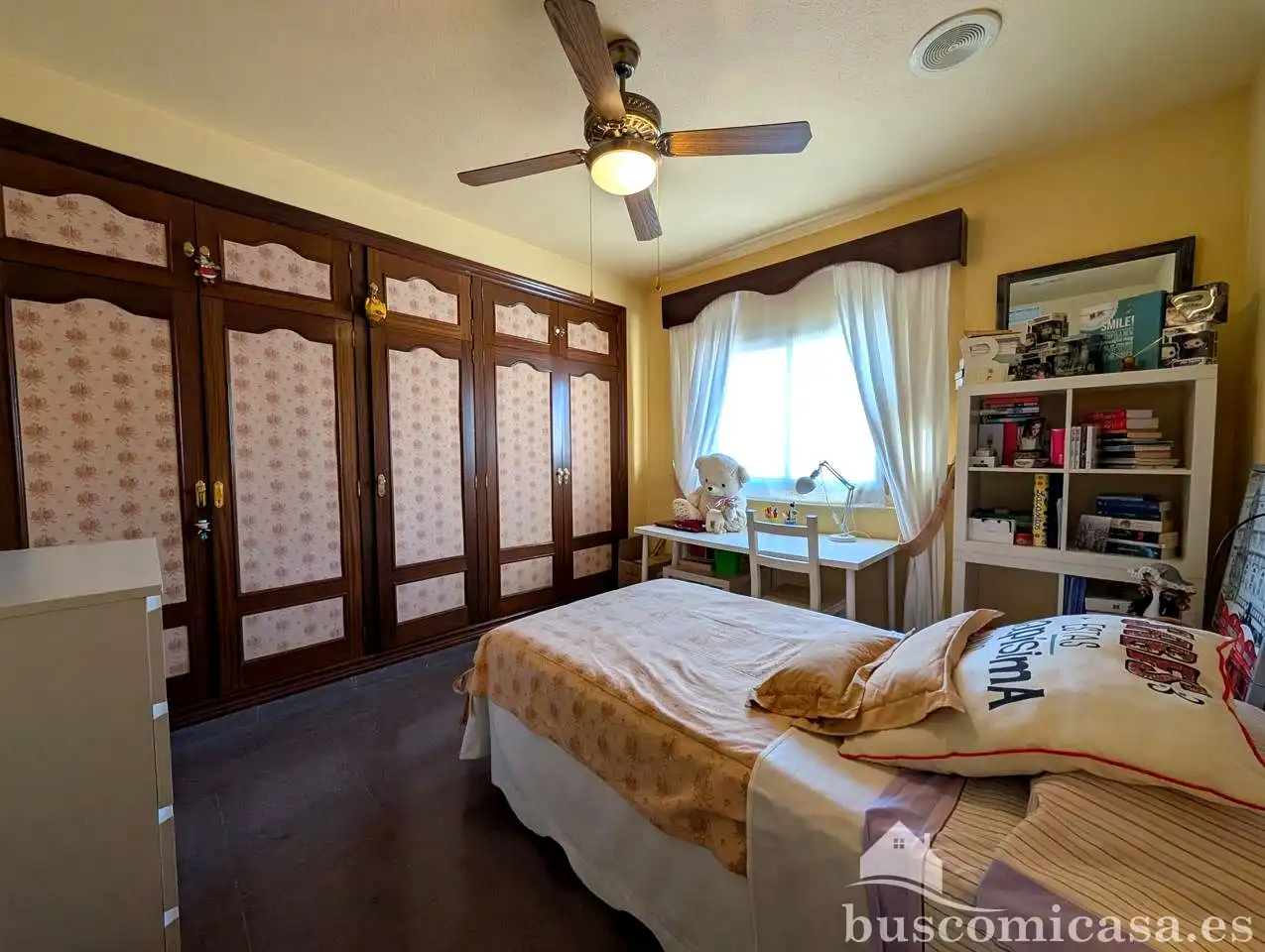 Habitación de Dúplex en venta en Linares con Aire acondicionado, Terraza y Trastero