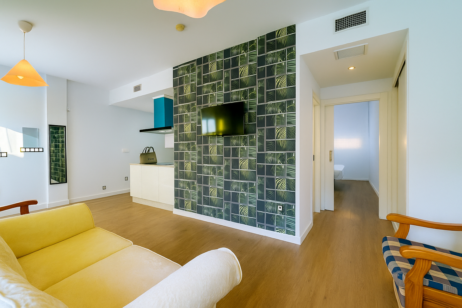 Living room of Flat for sale in Cartagena  with Air Conditioner, Heating and Storage room