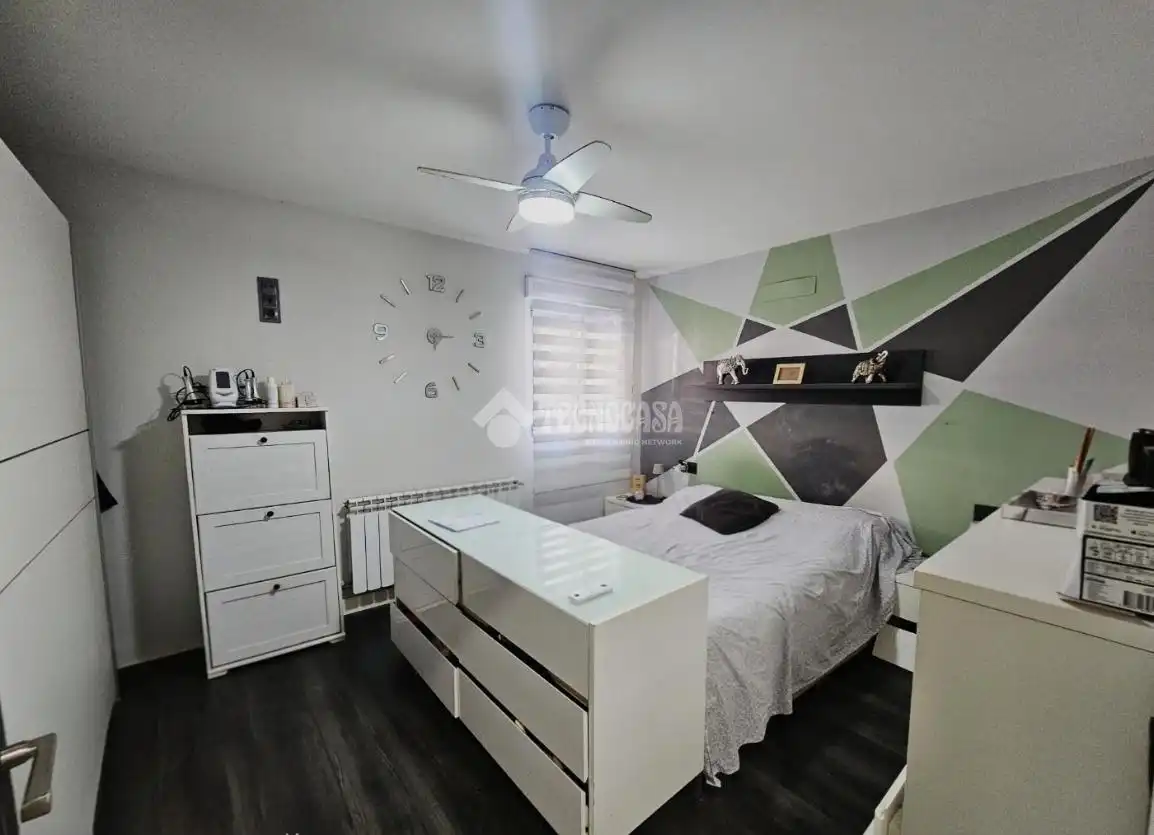 Schlafzimmer von Wohnung zum Verkauf in Parla mit Klimaanlage und Heizung