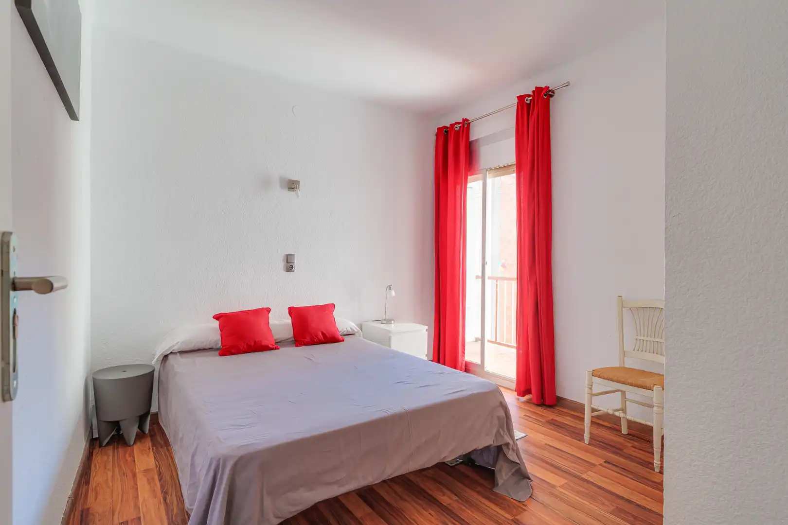 Habitación de Piso en venta en Pineda de Mar con Calefacción, Balcón y Piscina comunitaria