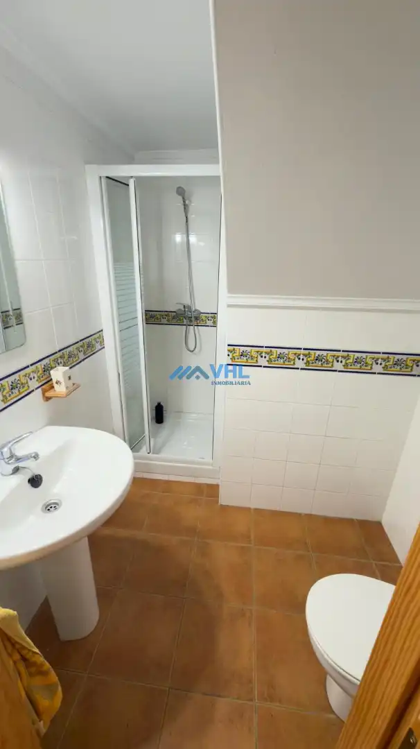Bany de Casa o xalet en venda en Castro-Urdiales amb Calefacció, Jardí privat i Traster