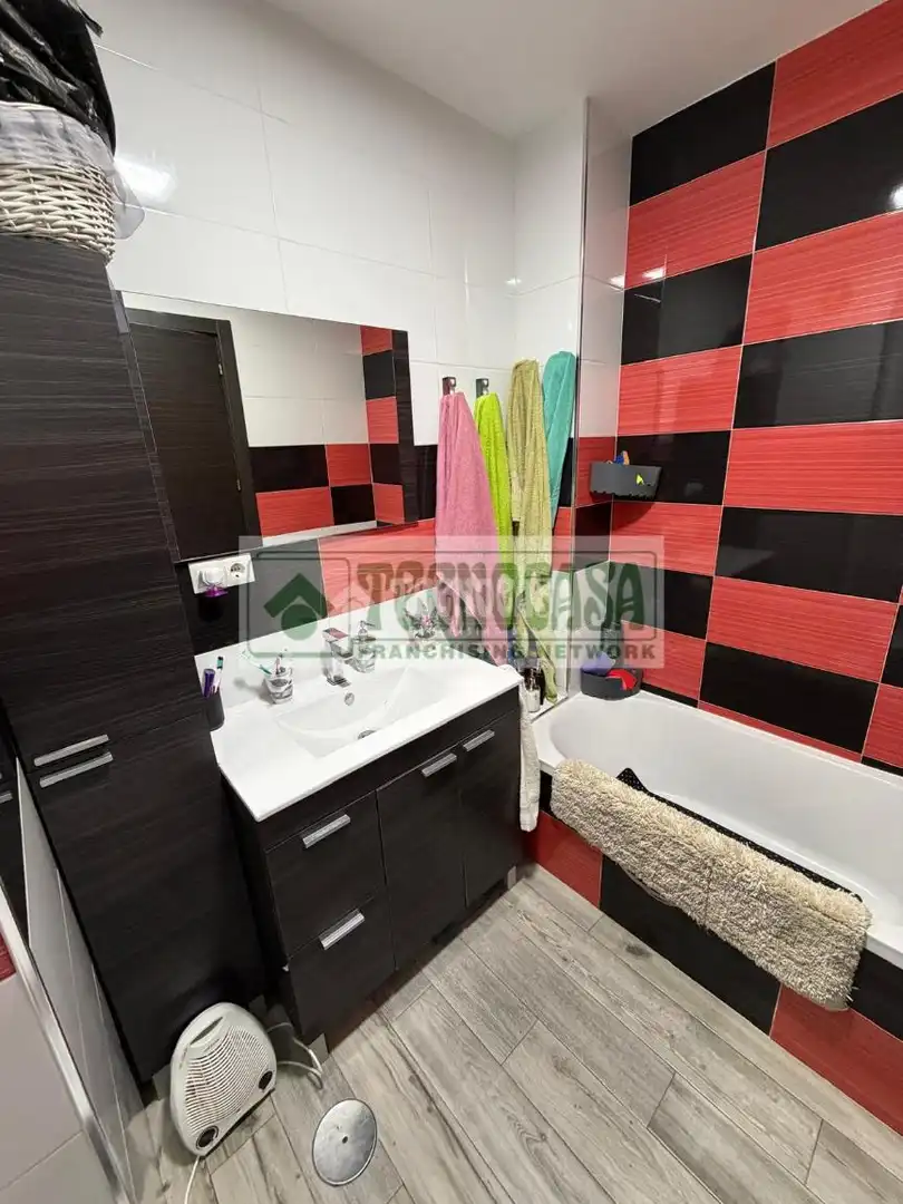 Baño de Piso en venta en Ronda con Aire acondicionado y Terraza