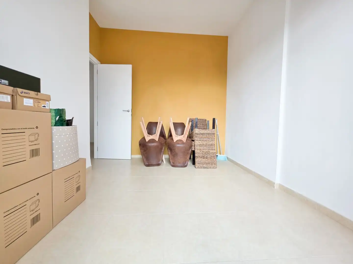 Casa adosada en venta en Lucena con Aire acondicionado