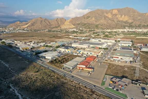Vista exterior de Terreny industrial en venda en Orihuela