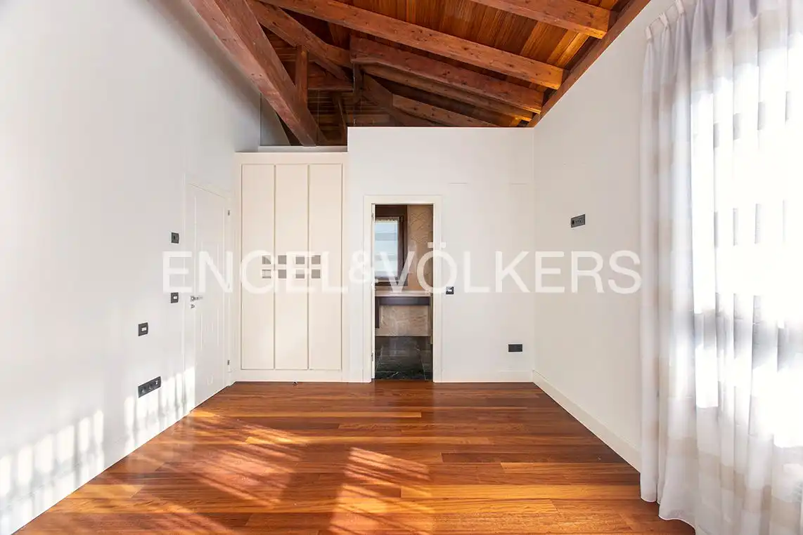 Houses for sale in Gijón   with Air Conditioner, Heating and Private garden