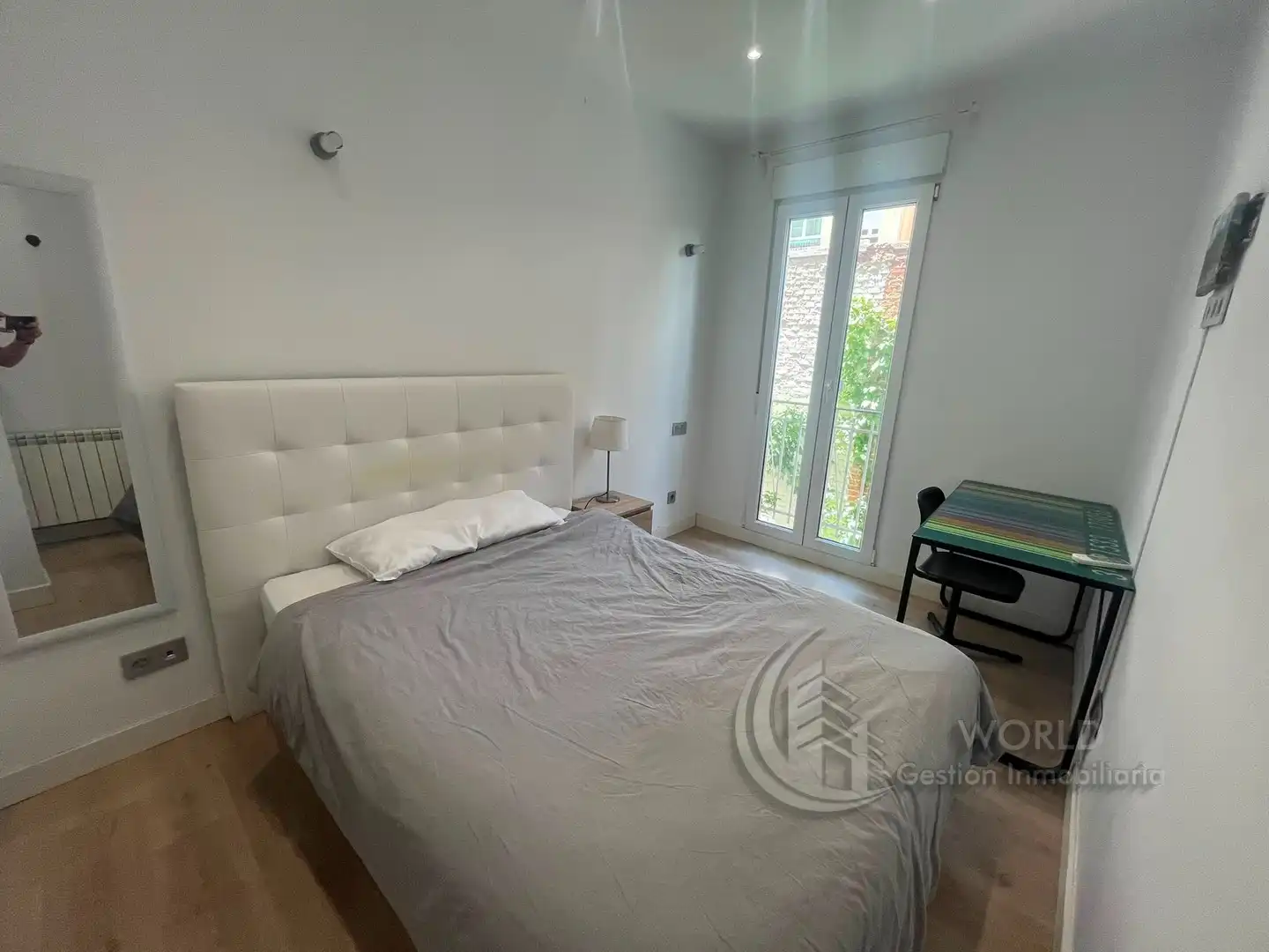 Bedroom of Flat for rent in Madrid  with Air Conditioner, Heating and Furnished