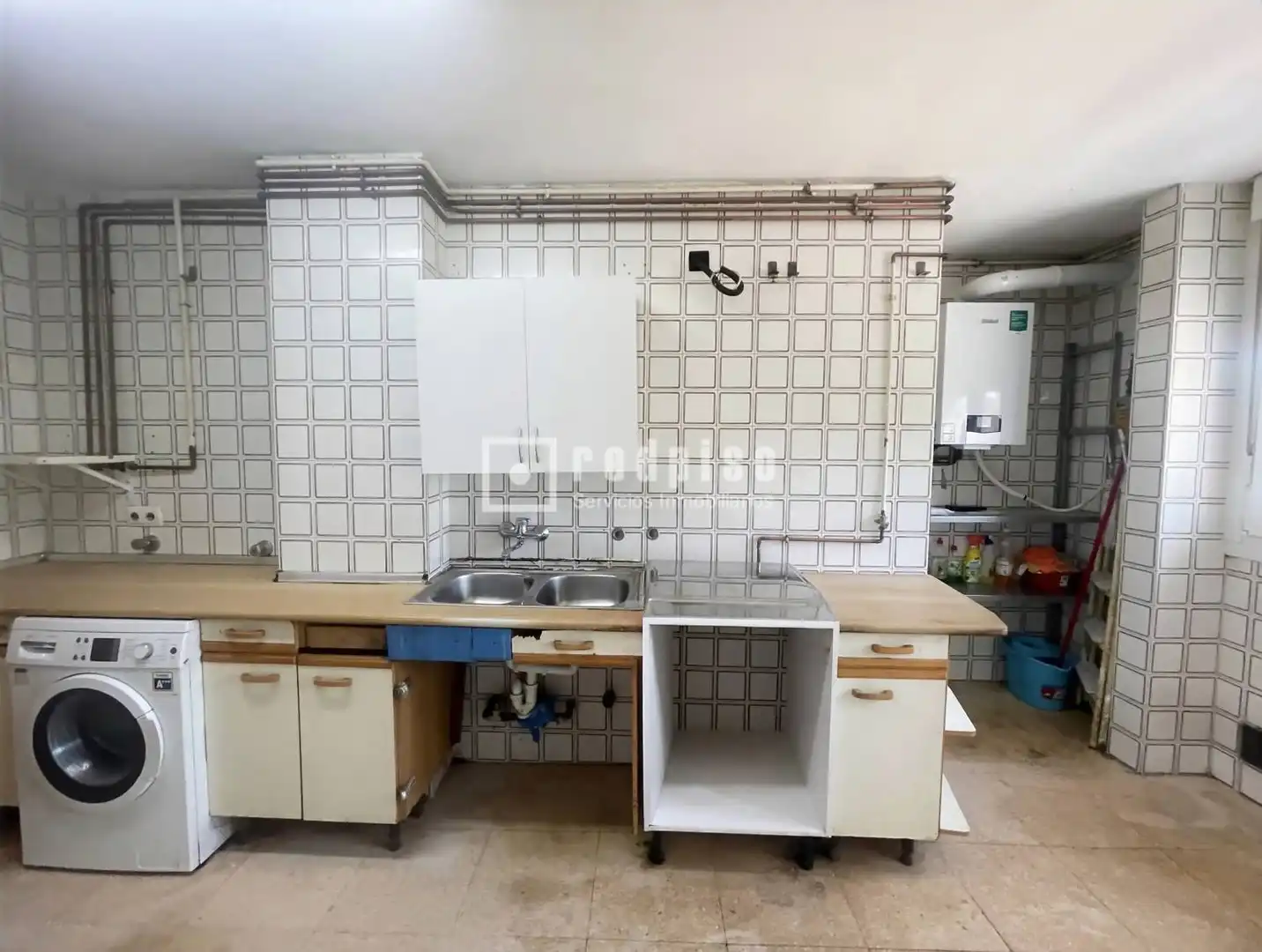 Cuina de Pis en venda en Madrid amb Aire condicionat, Calefacció i Terrassa