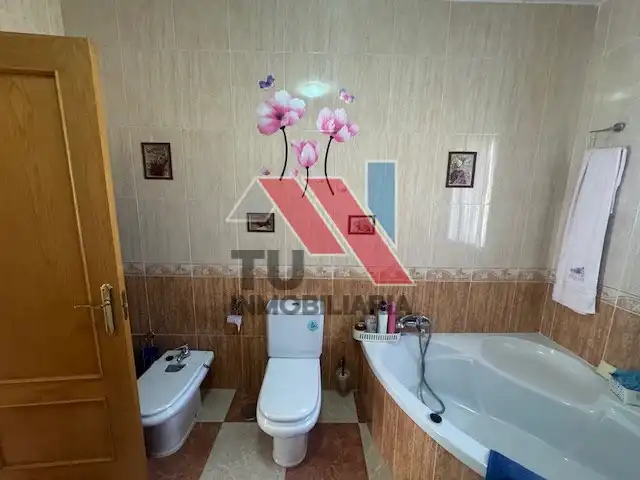 Baño de Casa o chalet en venta en Novés con Terraza y Balcón