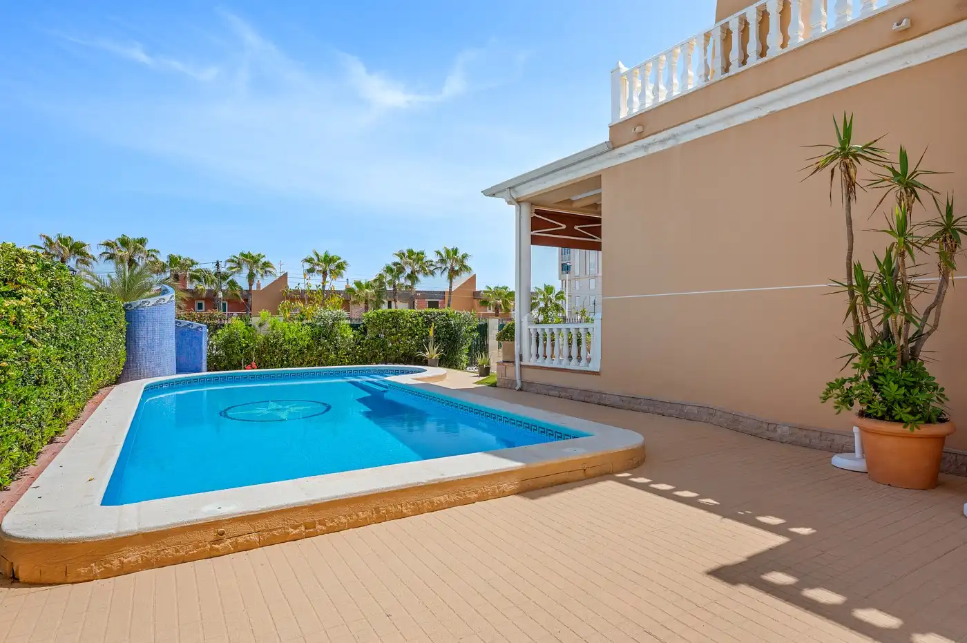Swimming pool of Houses for sale in Torrevieja  with Air Conditioner, Terrace and Storage room