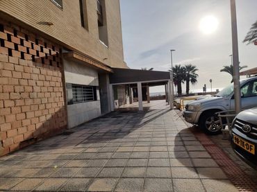 Local comercial en alquiler en Avenida Mariano Hernández