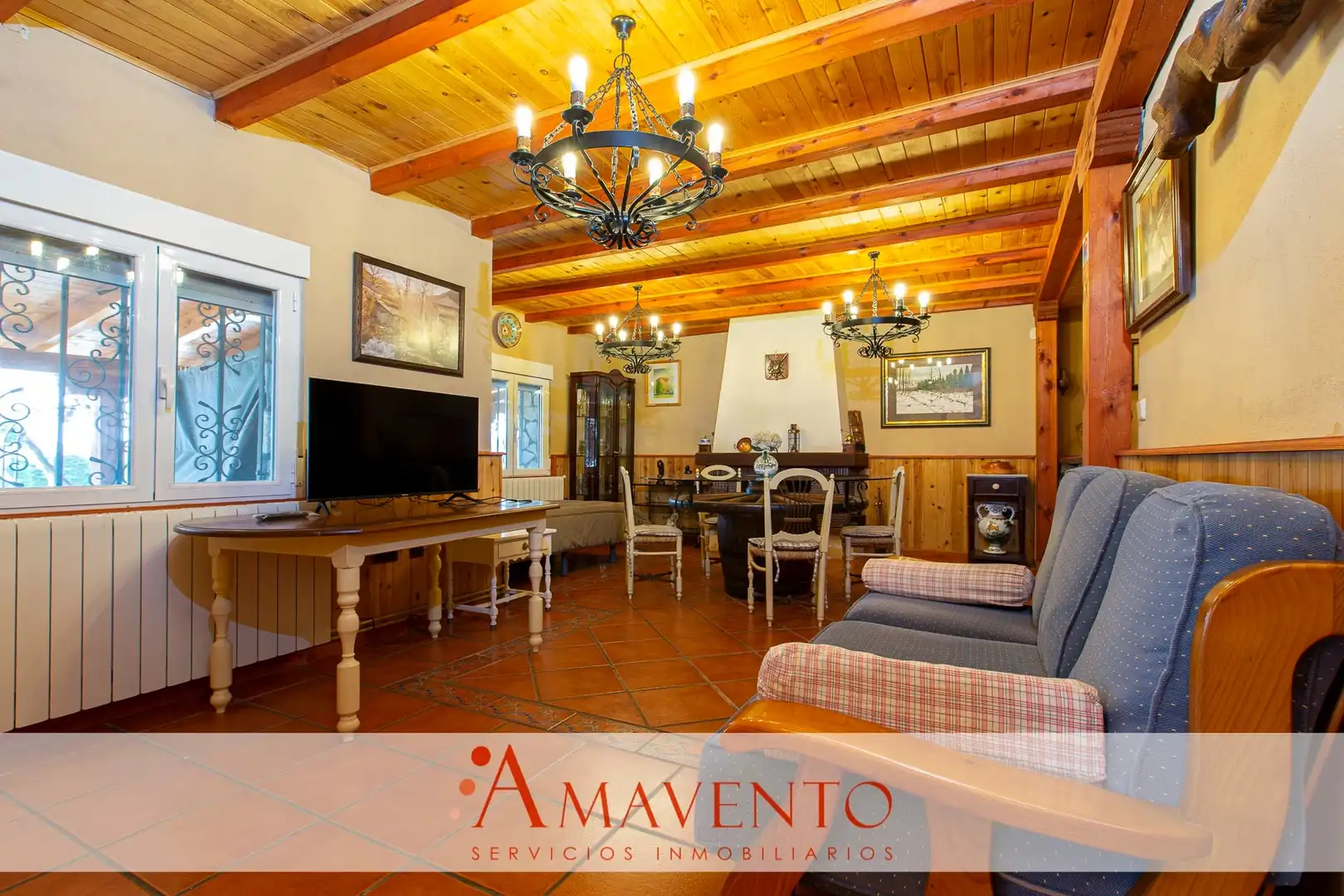 Living room of Country homes for sale in Talamanca de Jarama  with Air Conditioner, Heating and Private garden