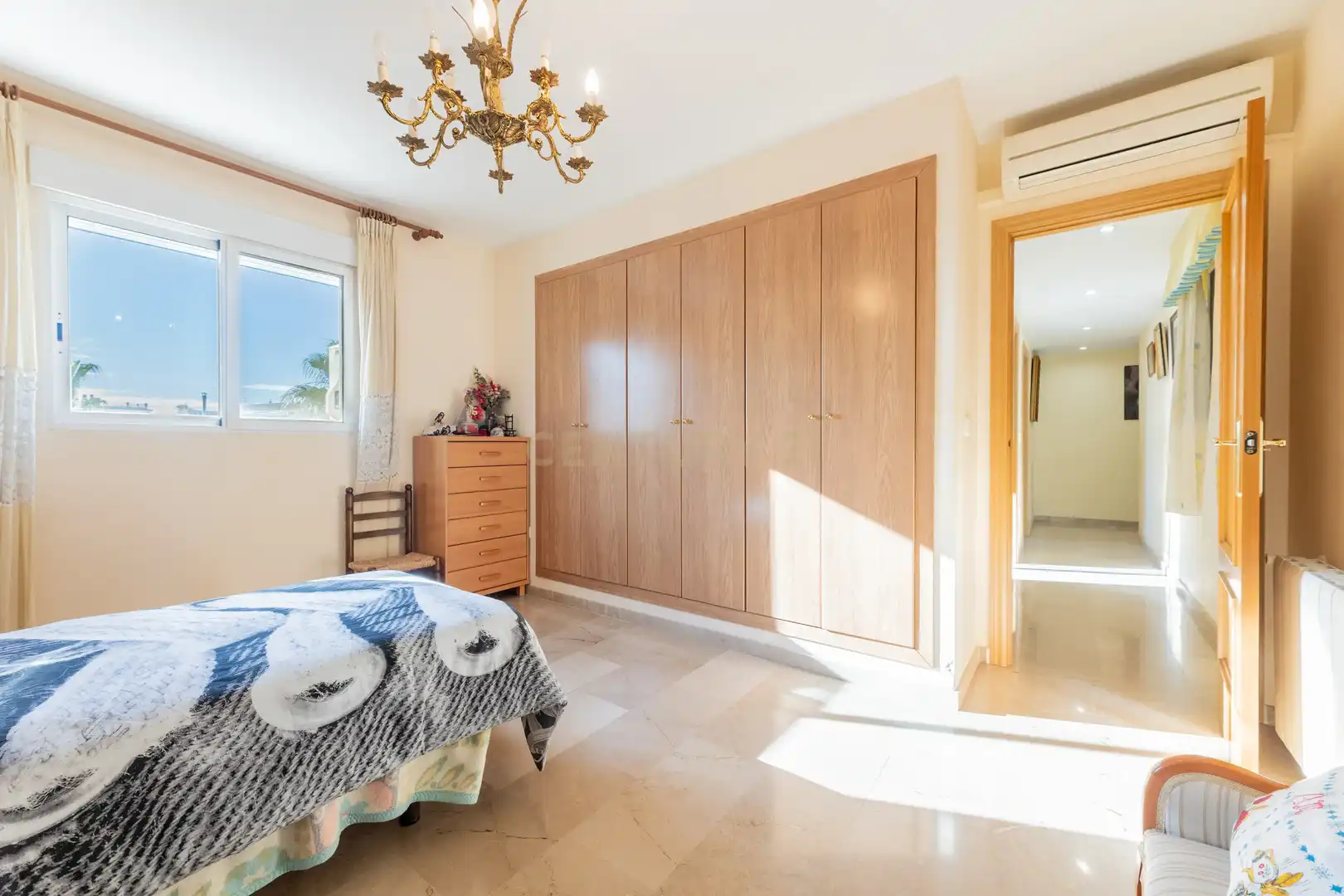 Habitación de Piso en venta en Valencia con Aire acondicionado, Trastero y Horno