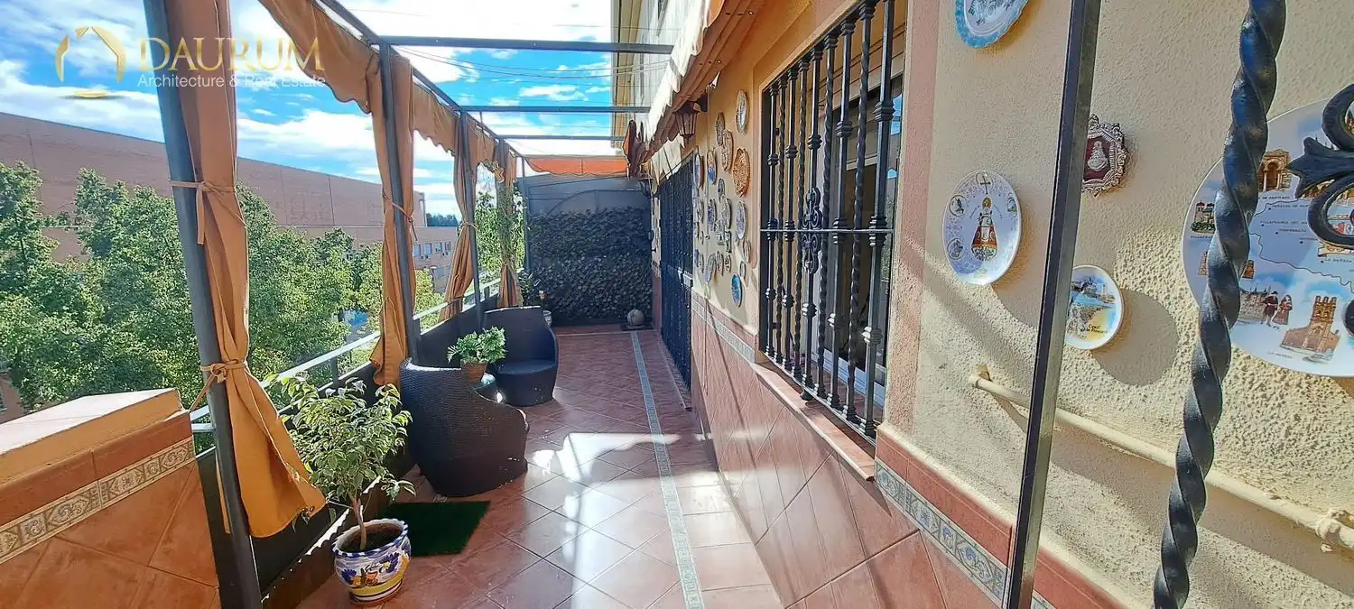 Terrassa de Dúplex en venda en Sevilla amb Aire condicionat, Calefacció i Terrassa