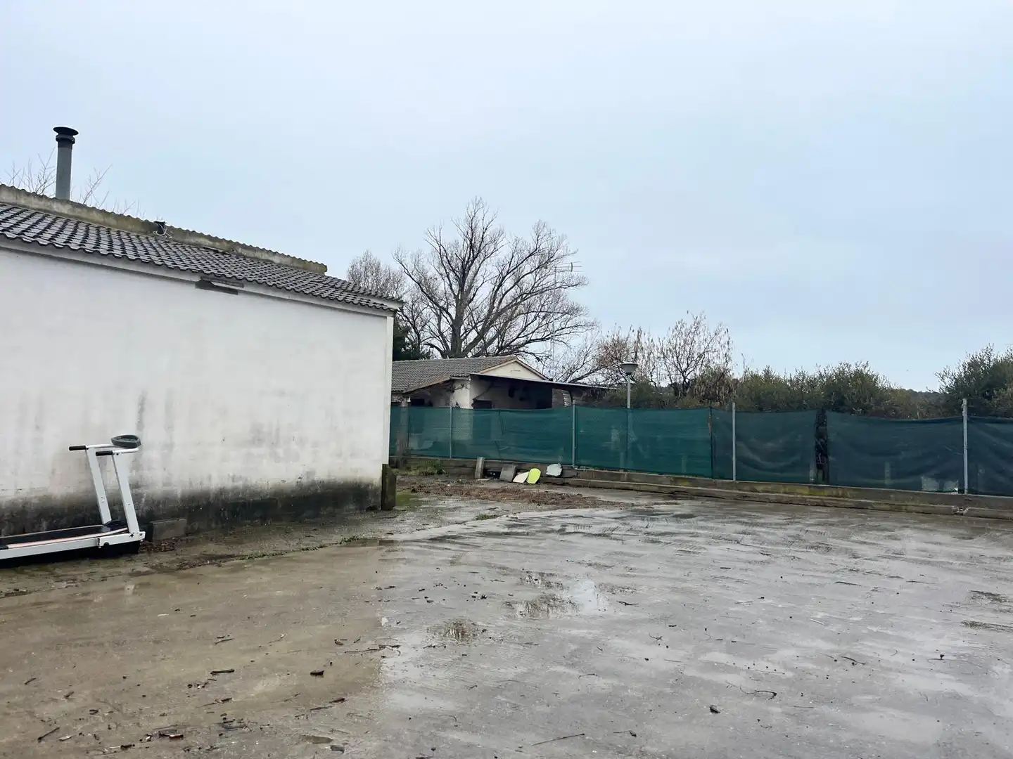 Finca rústica en venta en El Grado con Jardín privado