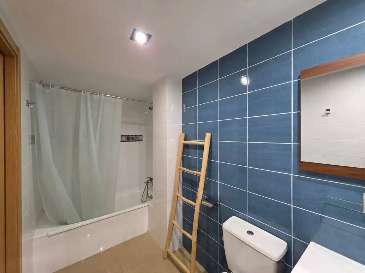 Baño de Piso de alquiler en Badajoz con Aire acondicionado, Amueblado y Balcón