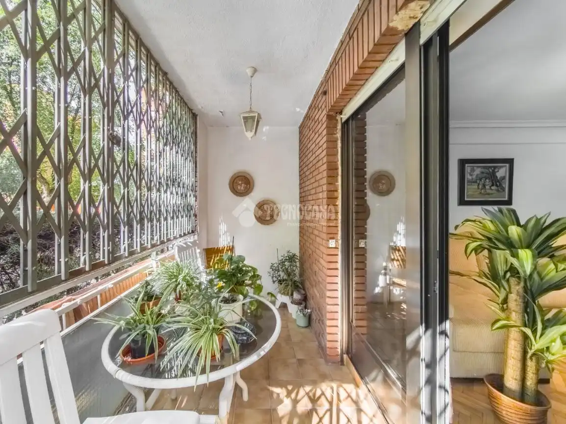 Flat with lift for sale in Moratalaz, imagen 2