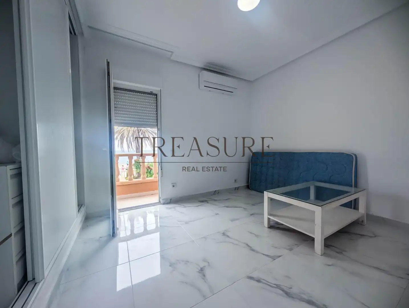 Living room of Houses for sale in La Manga del Mar Menor  with Air Conditioner, Private garden and Terrace