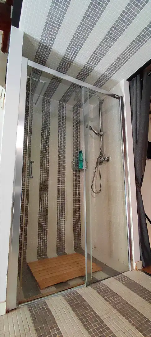 Bany de Casa adosada en venda en Valencia amb Aire condicionat