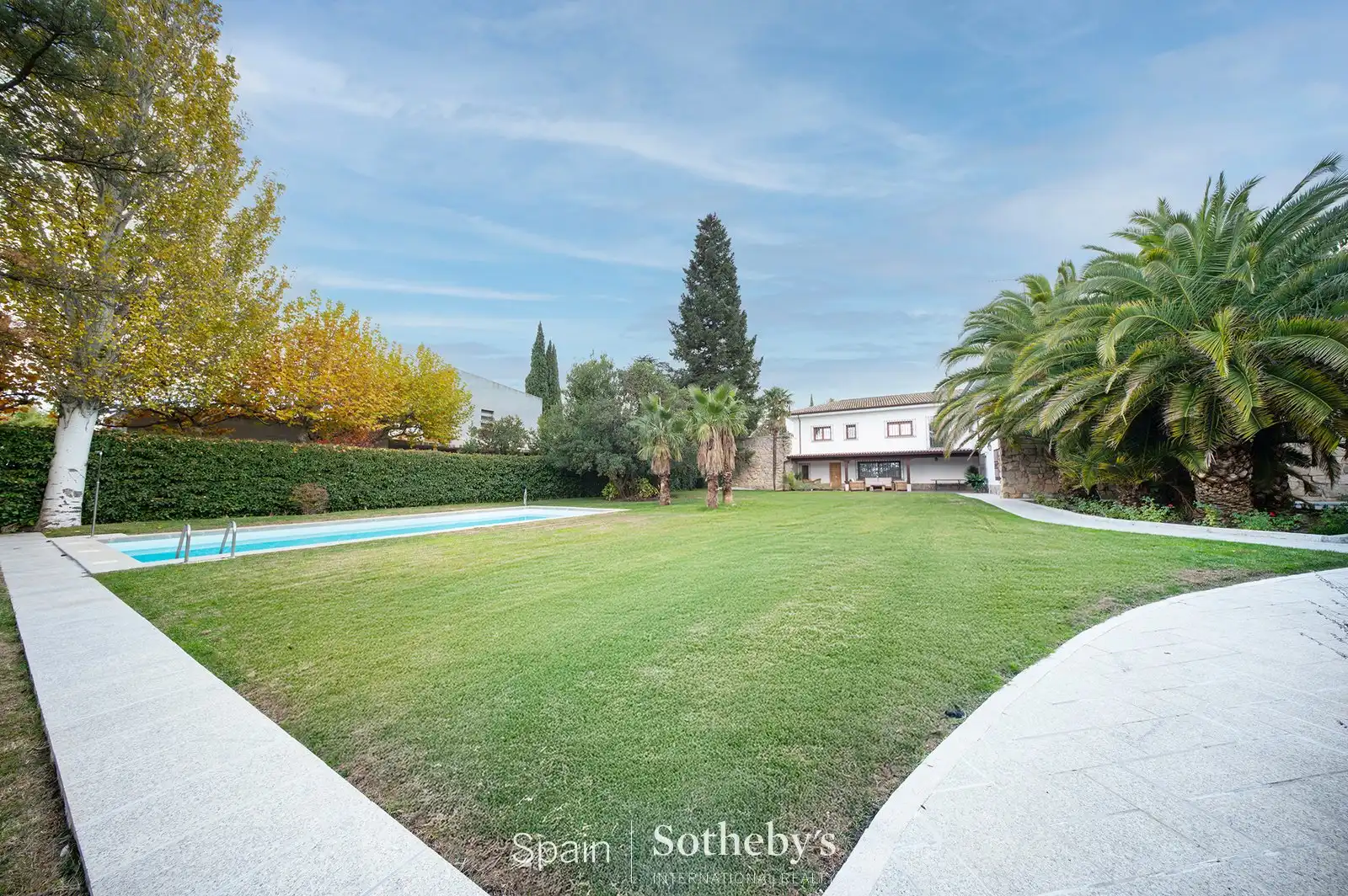 Jardí de Casa o xalet de lloguer en Madrid amb Aire condicionat, Calefacció i Jardí privat