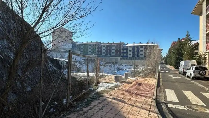 Terreno residenziale in vendita a Calle Nueva Apertura UE-24, imagen 2