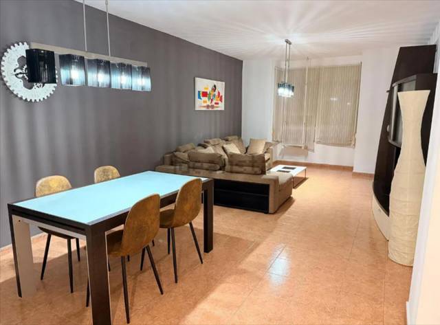 Piso en Alquiler en El Cabanyal - El Canyamelar