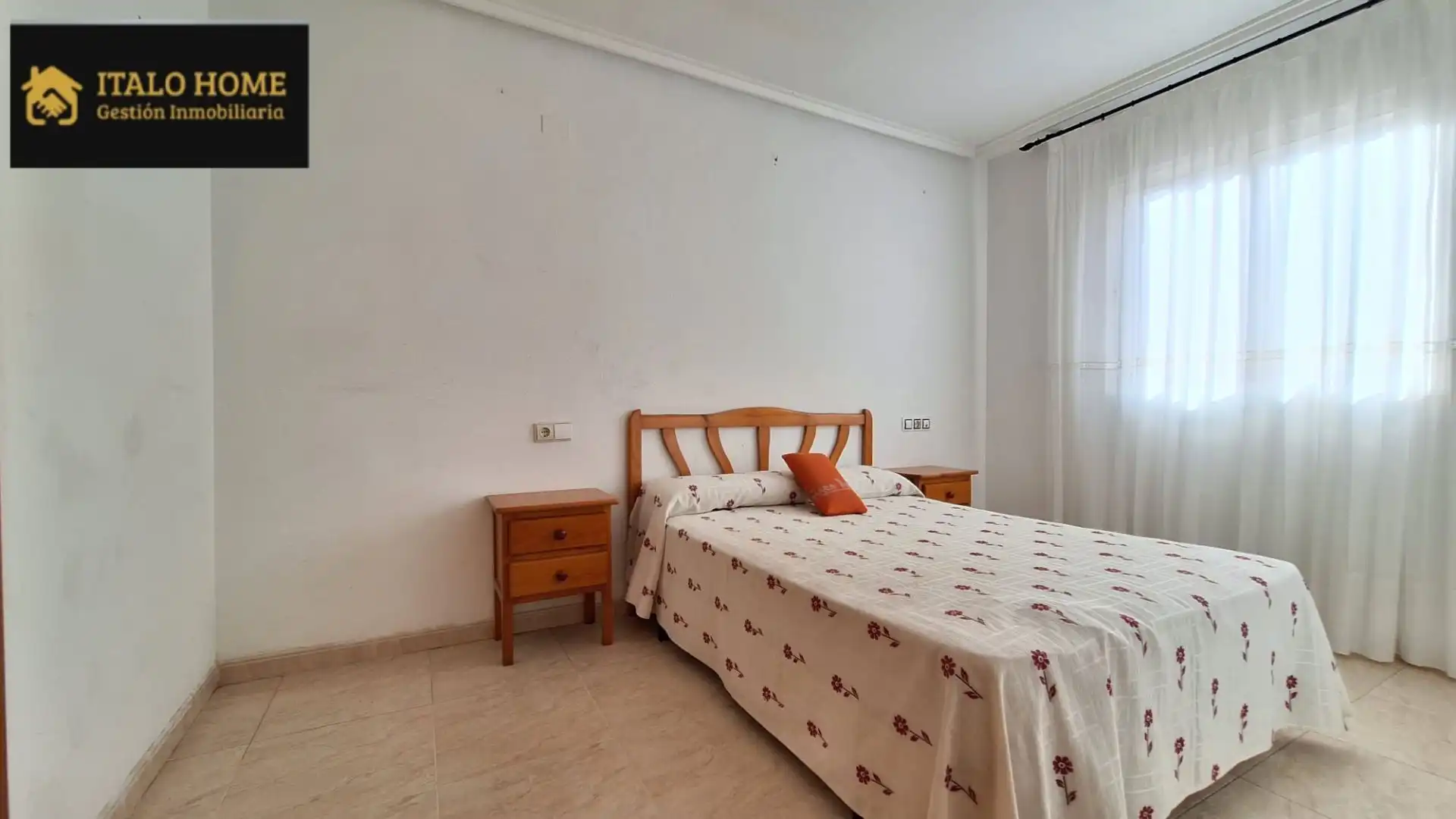 Habitación de Piso en venta en Torrevieja con Piscina comunitaria