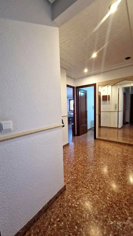 Piso en venta en Alfara del Patriarca con Aire acondicionado, Trastero y Amueblado