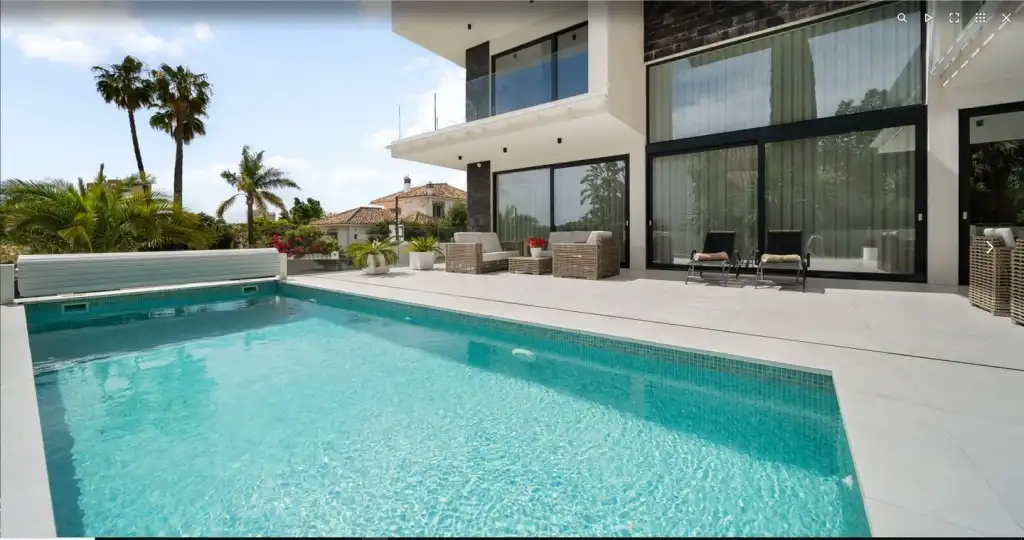 Chalet con piscina en venta en Elviria - Cabopino, imagen 10