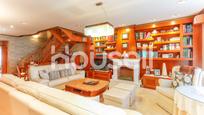 Living room of House or chalet for sale in Tomelloso  with Air Conditioner, Terrace and Swimming Pool