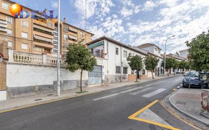 Vista exterior de Casa o xalet en venda en  Granada Capital amb Terrassa