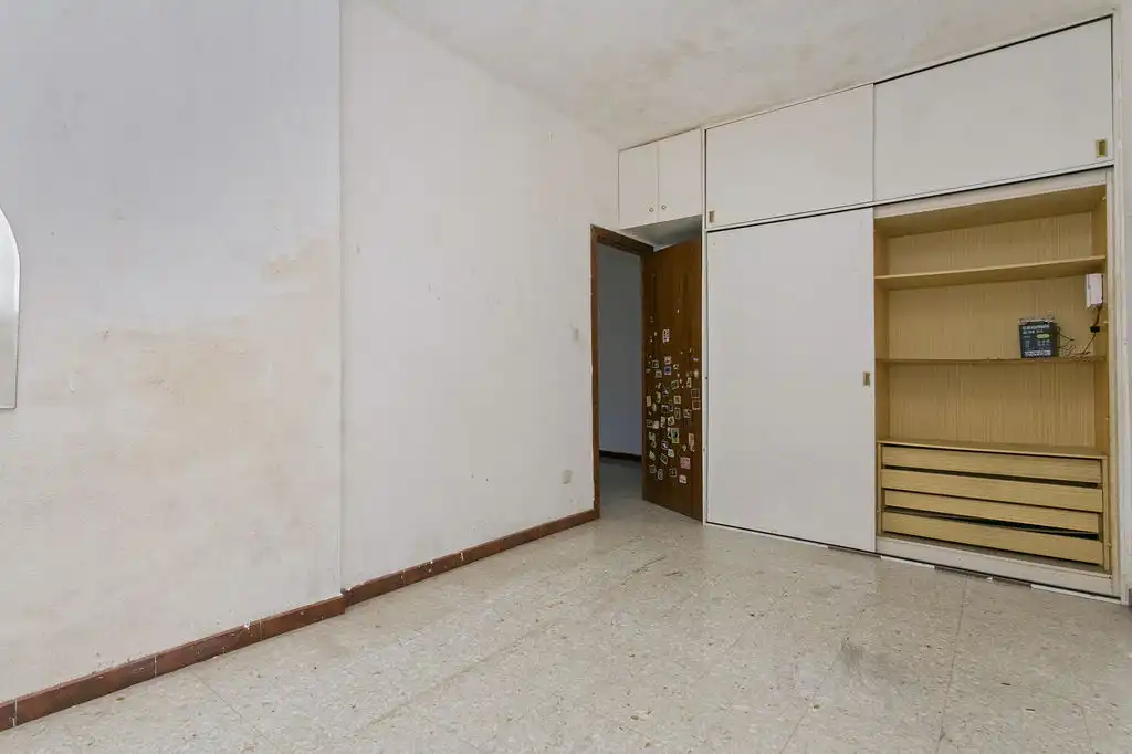 Habitación de Piso en venta en Esplugues de Llobregat
